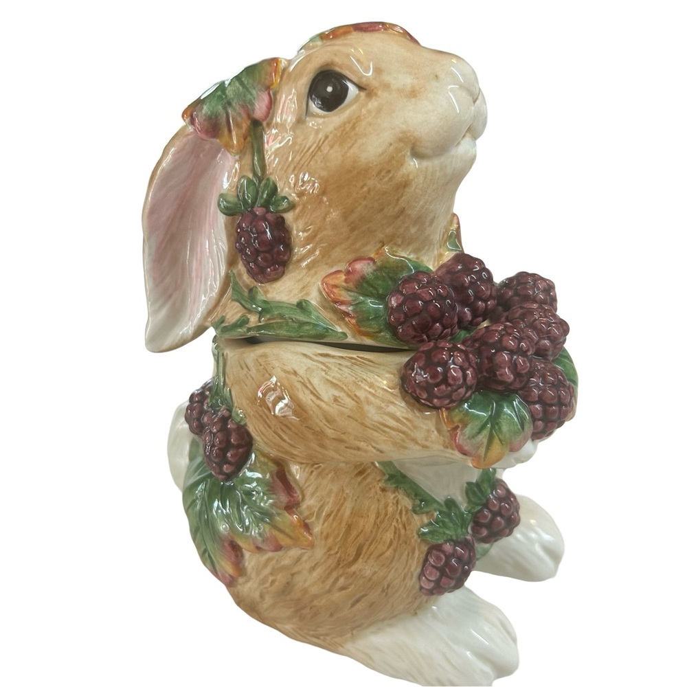 Fitz & Floyd Bunny with Blackberries 2002 discontinued Rabbit Easter